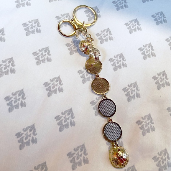 Golden Snitch Multi Photo Locket Keychain Harry Potter Hogwarts Quidditch Gift - Picture 7 of 7